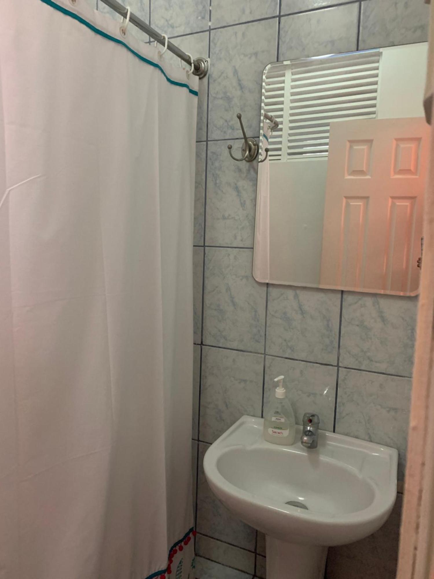 Hostal Iria アントファガスタ 部屋 写真